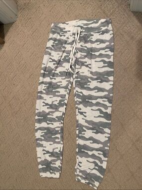 Women's Gray Camo Drawstring Pajama Pants
